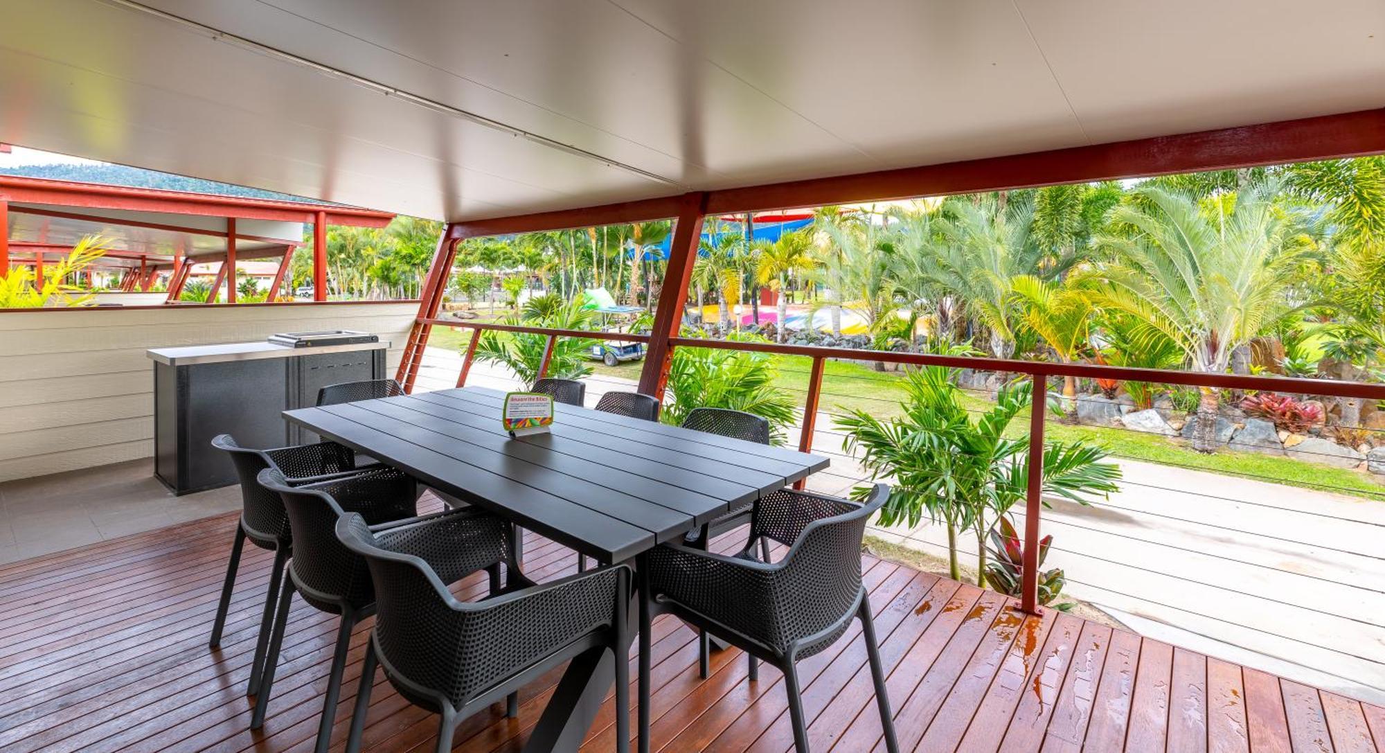 Big4 Adventure Whitsunday Resort Эйрли-Бич Экстерьер фото